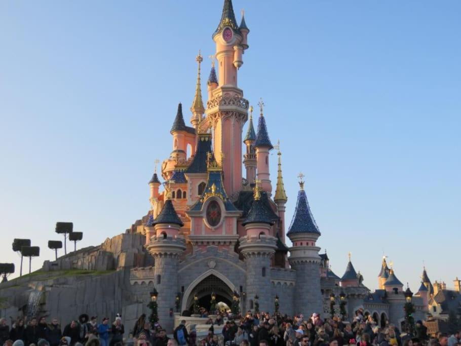 Little Explorer*Studio*Disneyland*Valdeurope*Paris Montévrain Exterior photo